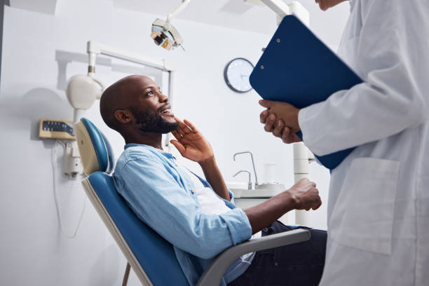 Best Emergency Tooth Extraction in Home Gardens, CA